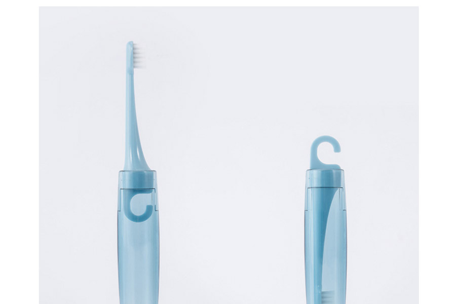 Travel Toothbrush Kit