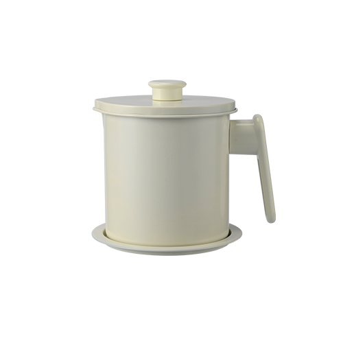 Oil Container With Strainer